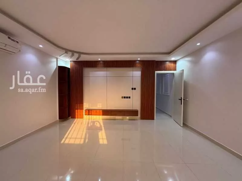 4 bedroom apartment in Al Hazm 5