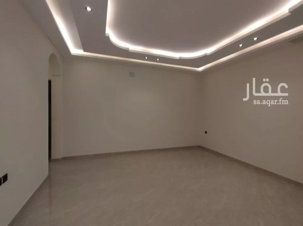 شقة 5 غرف في بدر 8