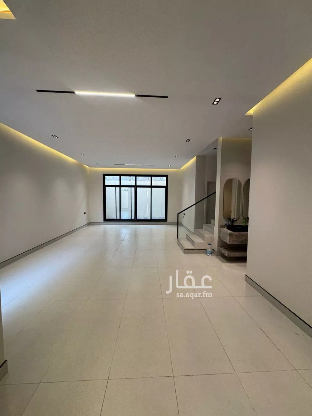 6 bedroom apartment in Al Janadriyah 4