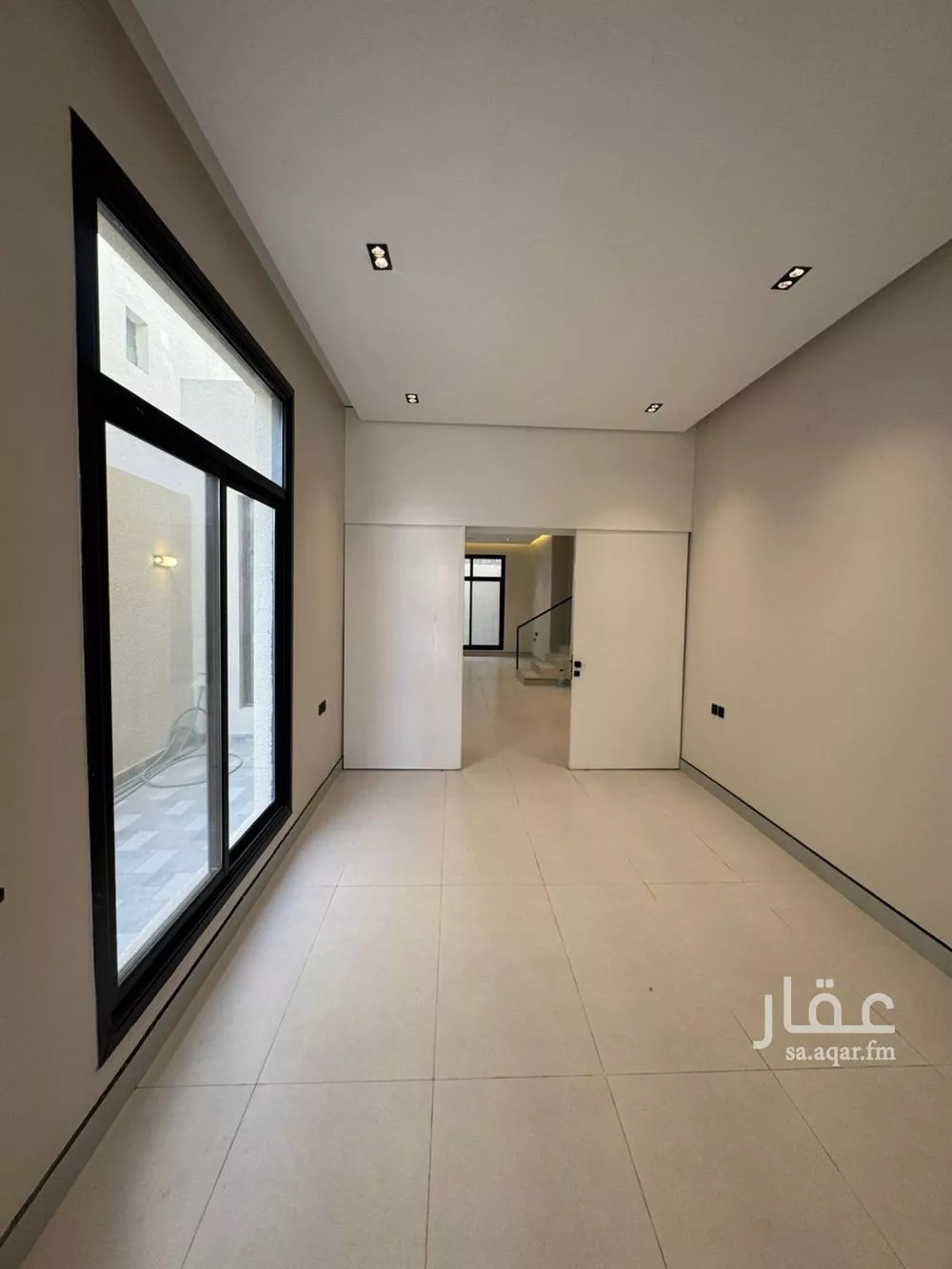 6 bedroom apartment in Al Janadriyah 8