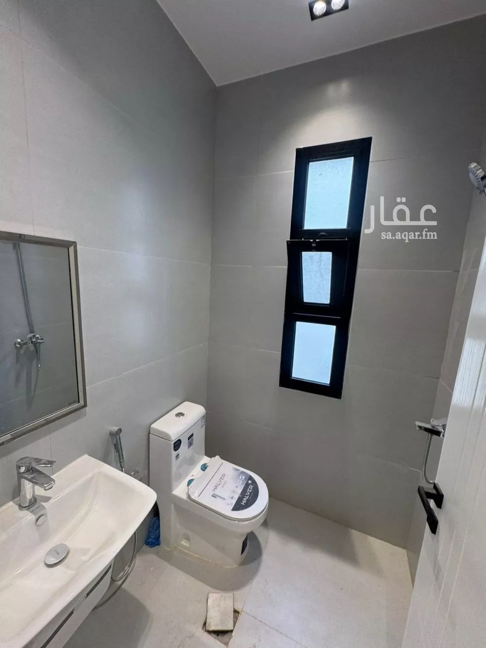 6 bedroom apartment in Al Janadriyah 10