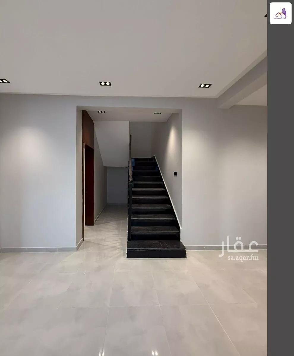 5 bedroom apartment in Al Janadriyah 11