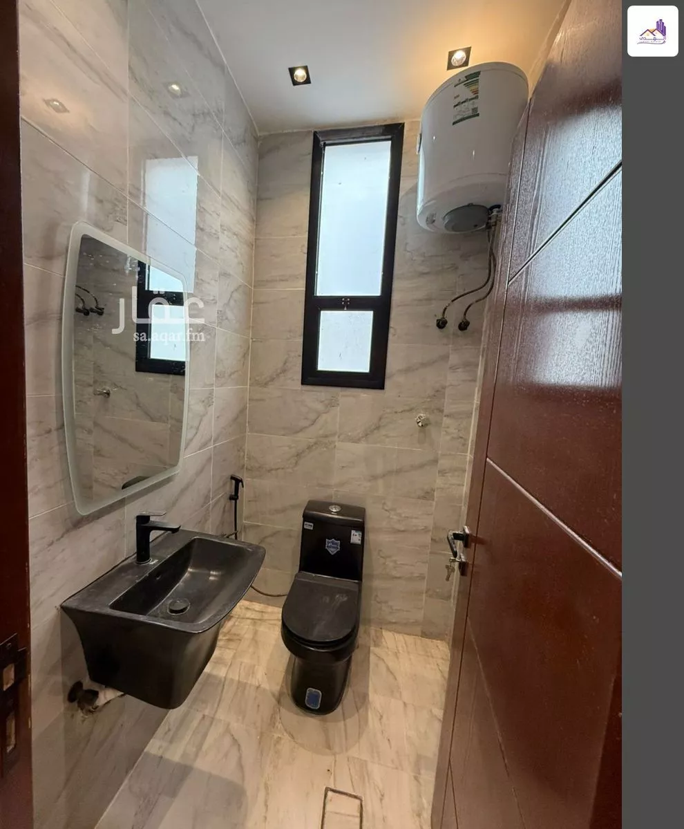 5 bedroom apartment in Al Janadriyah 16