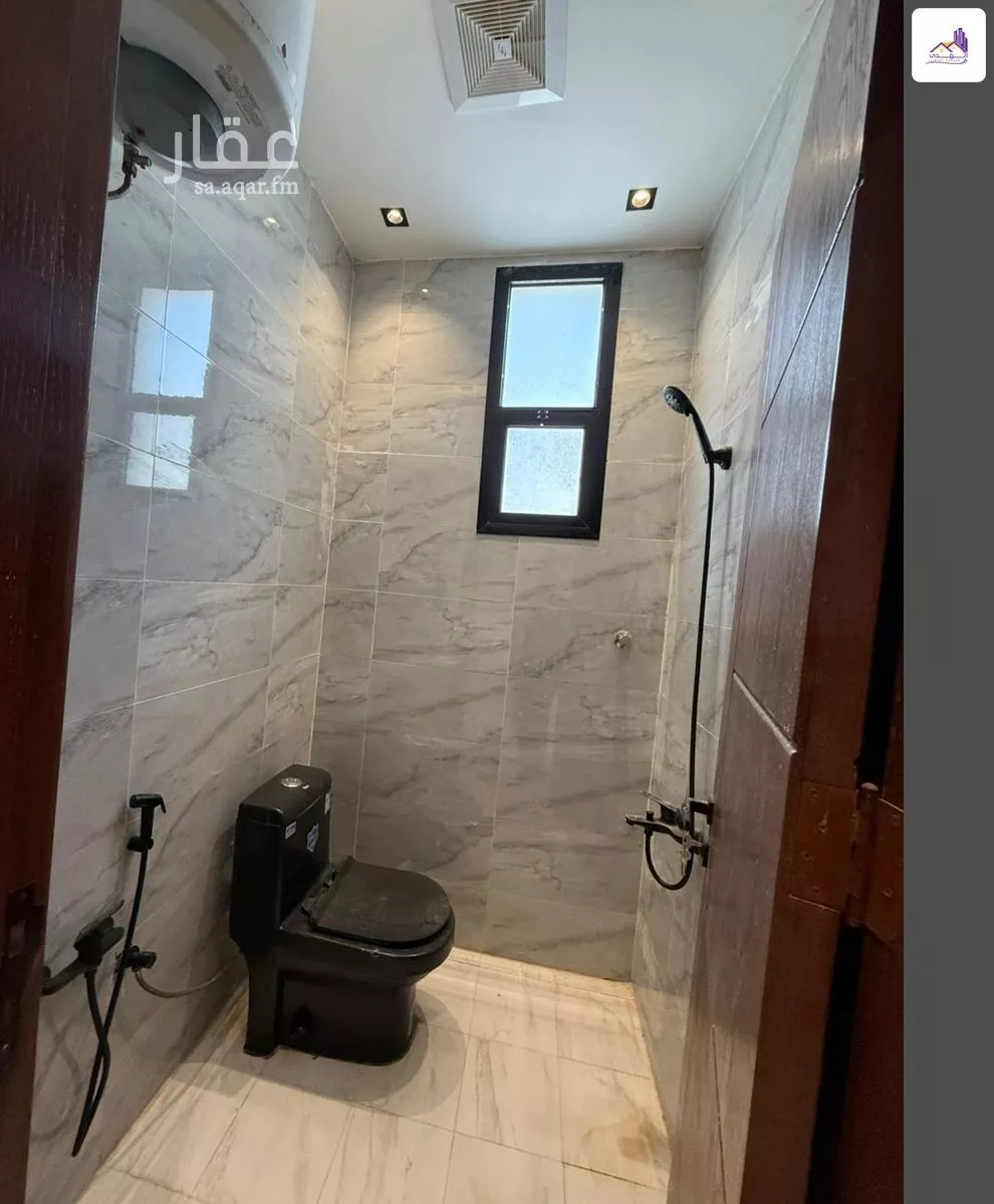 5 bedroom apartment in Al Janadriyah 17