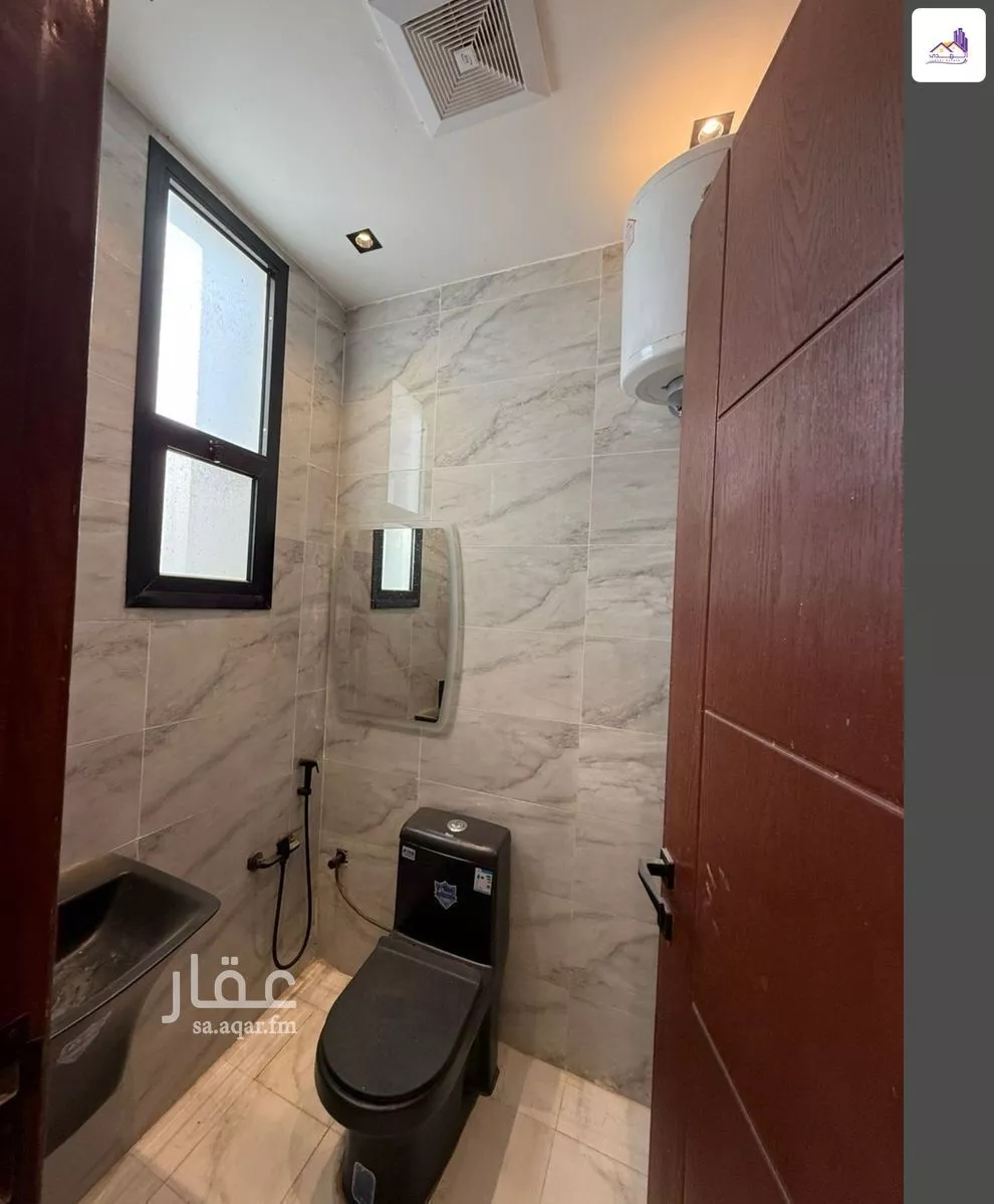 5 bedroom apartment in Al Janadriyah 20