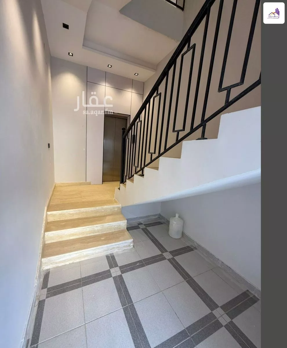 5 bedroom apartment in Al Janadriyah 8