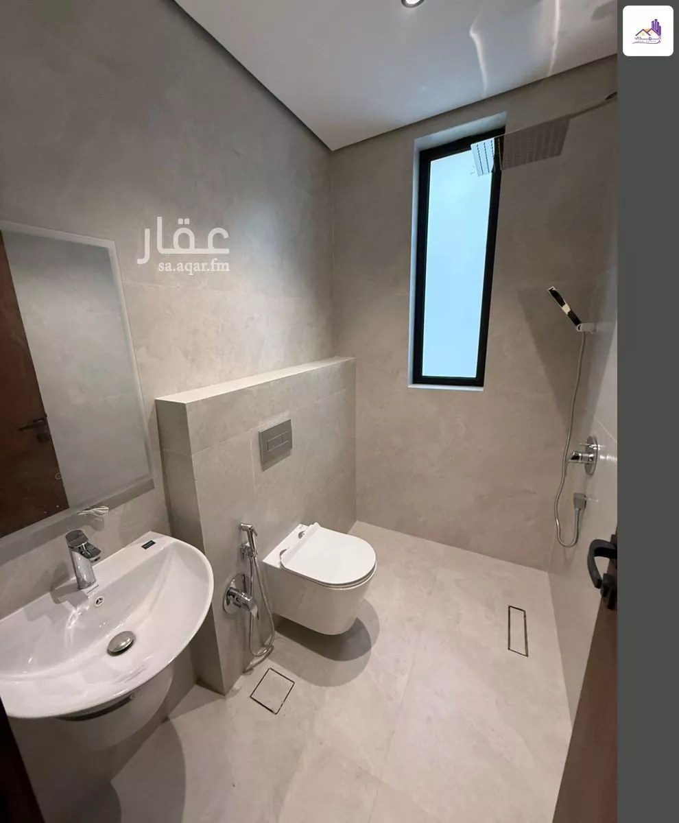شقة 6 غرف في الجنادرية 10