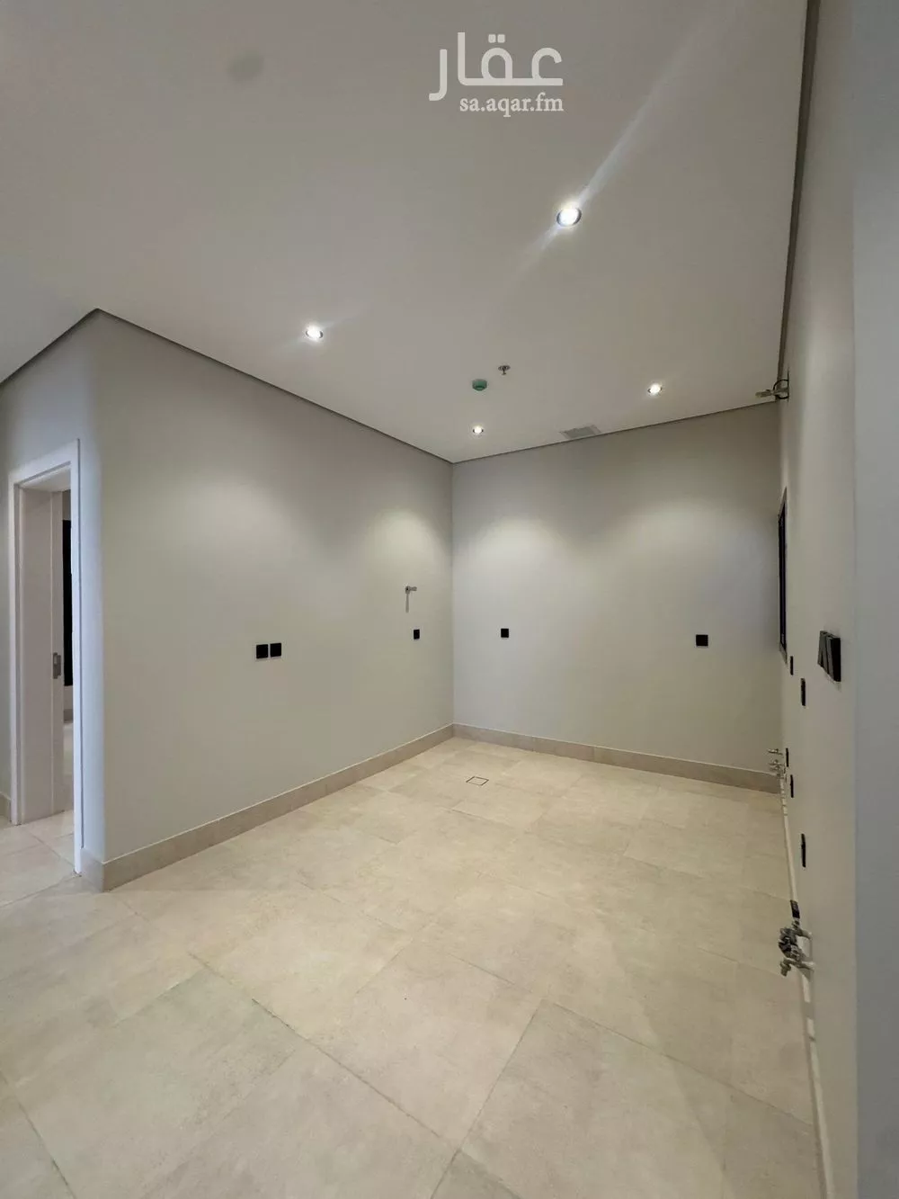 3 bedroom apartment in Al Aridh 8