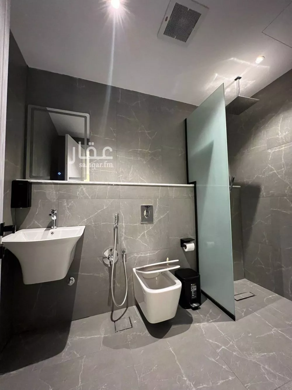 2 bedroom apartment in Ishbiliyah, Riyadh 7