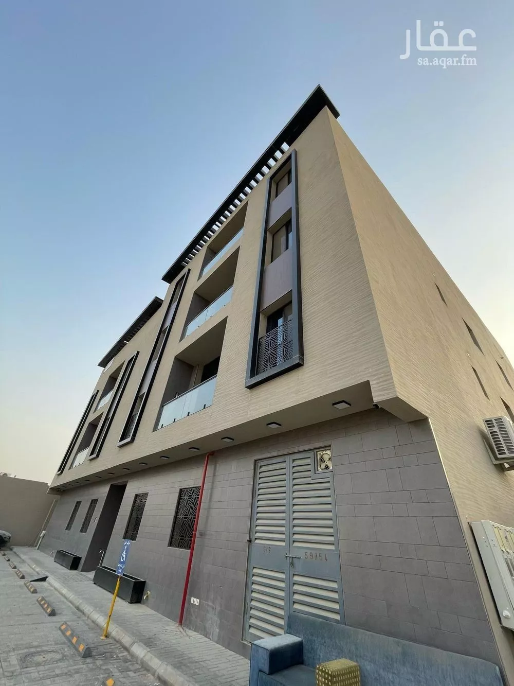 3 bedroom apartment in Al Aridh 13