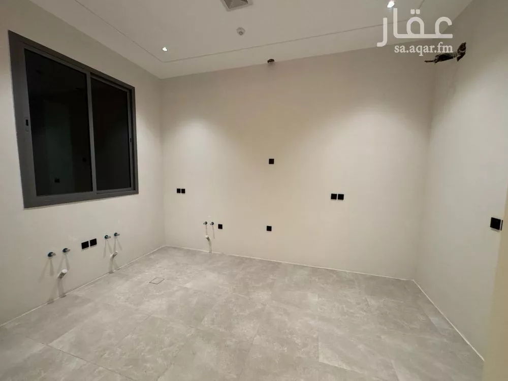 4 bedroom apartment in Al Yarmouk 3