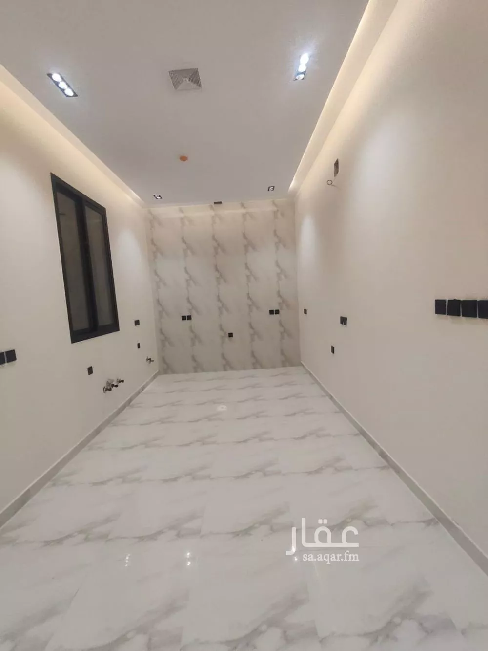 4 bedroom apartment in Al Zahrah 7