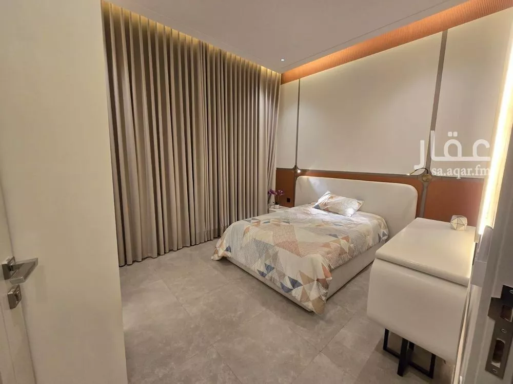4 bedroom apartment in Al Yarmouk 15