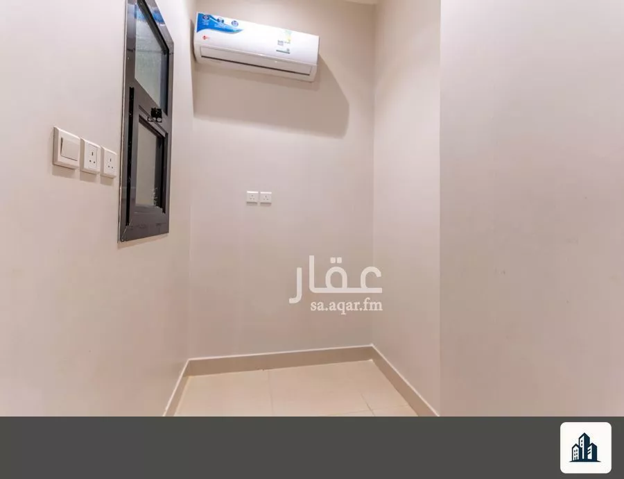 شقة 4 غرف في الملقا 4