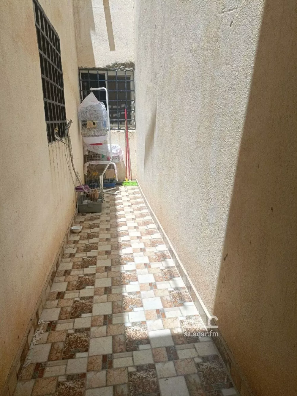 5 bedroom apartment in Al Hamra 9