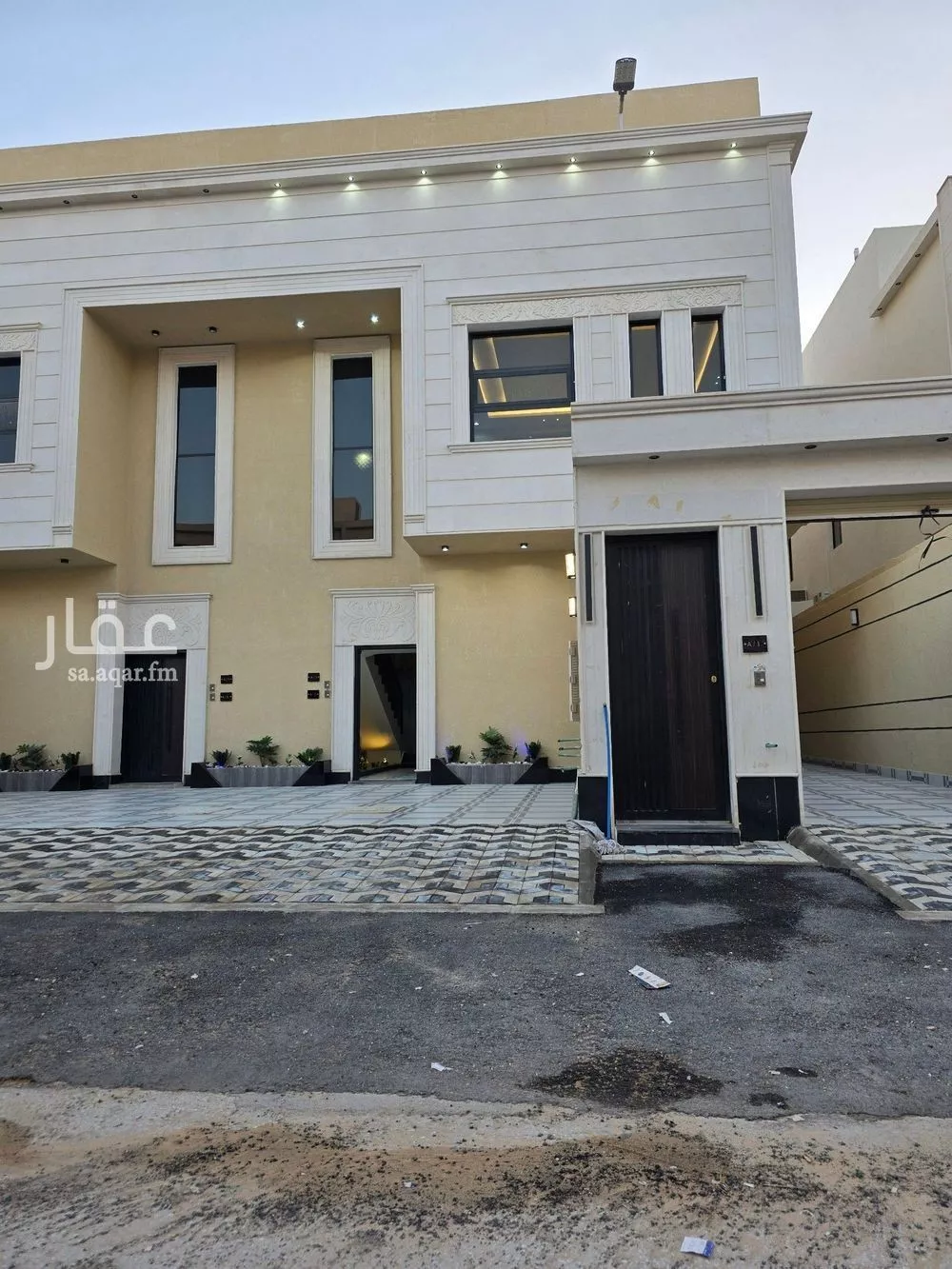 3 bedroom floor in Okaz 2