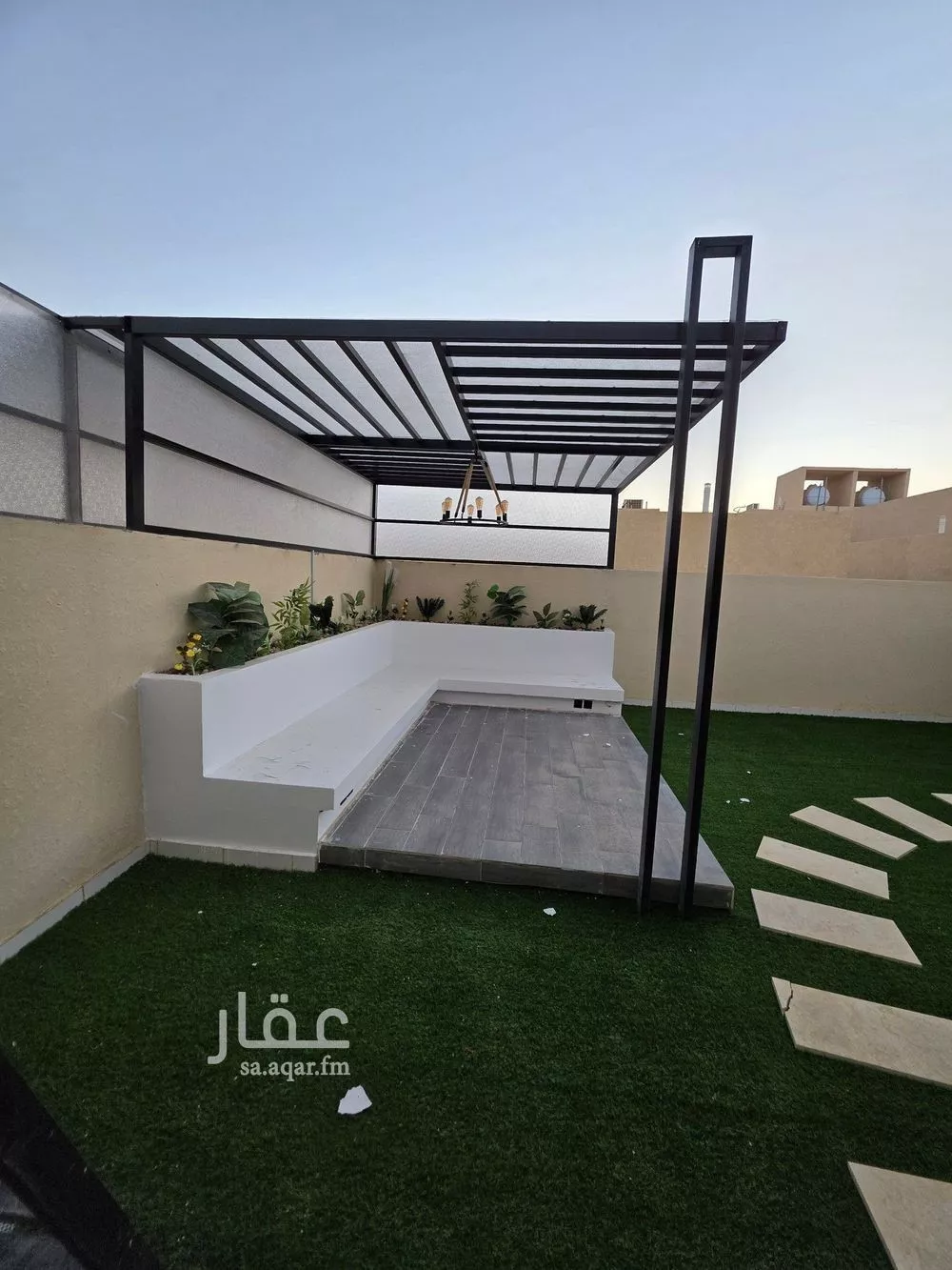3 bedroom floor in Okaz 15