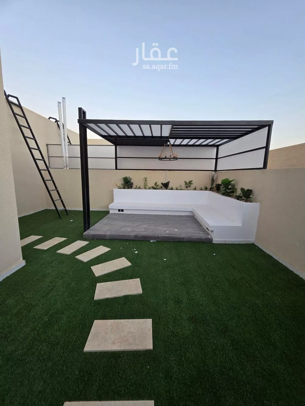 3 bedroom floor in Okaz 17