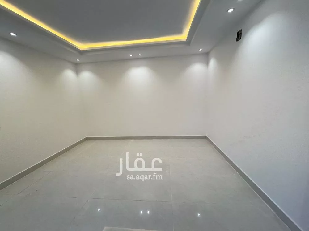 دور 3 غرف في طيبة 8