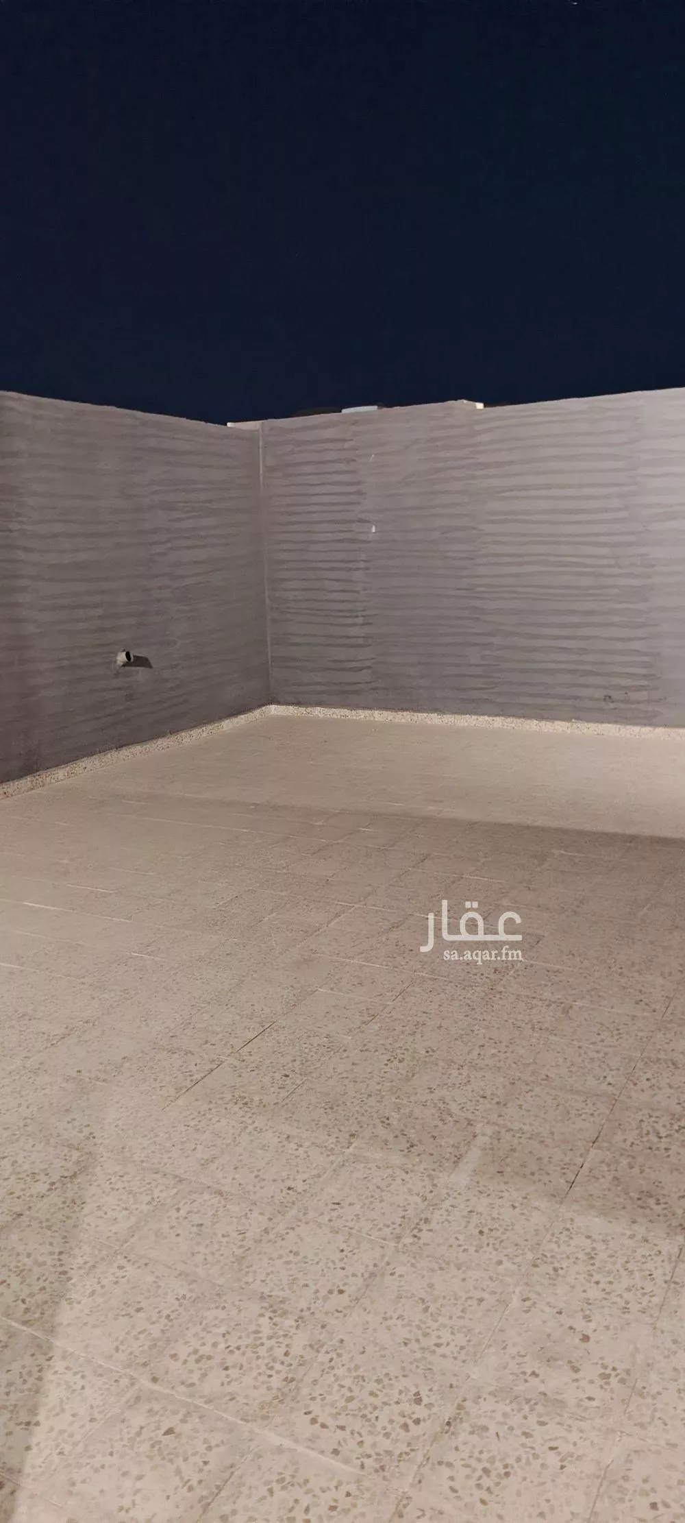 8 bedroom floor in Al Rimal 11