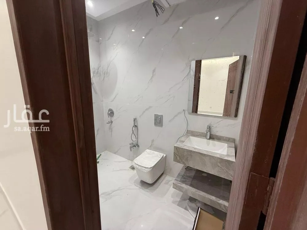 4 bedroom apartment in Al Marwa 5