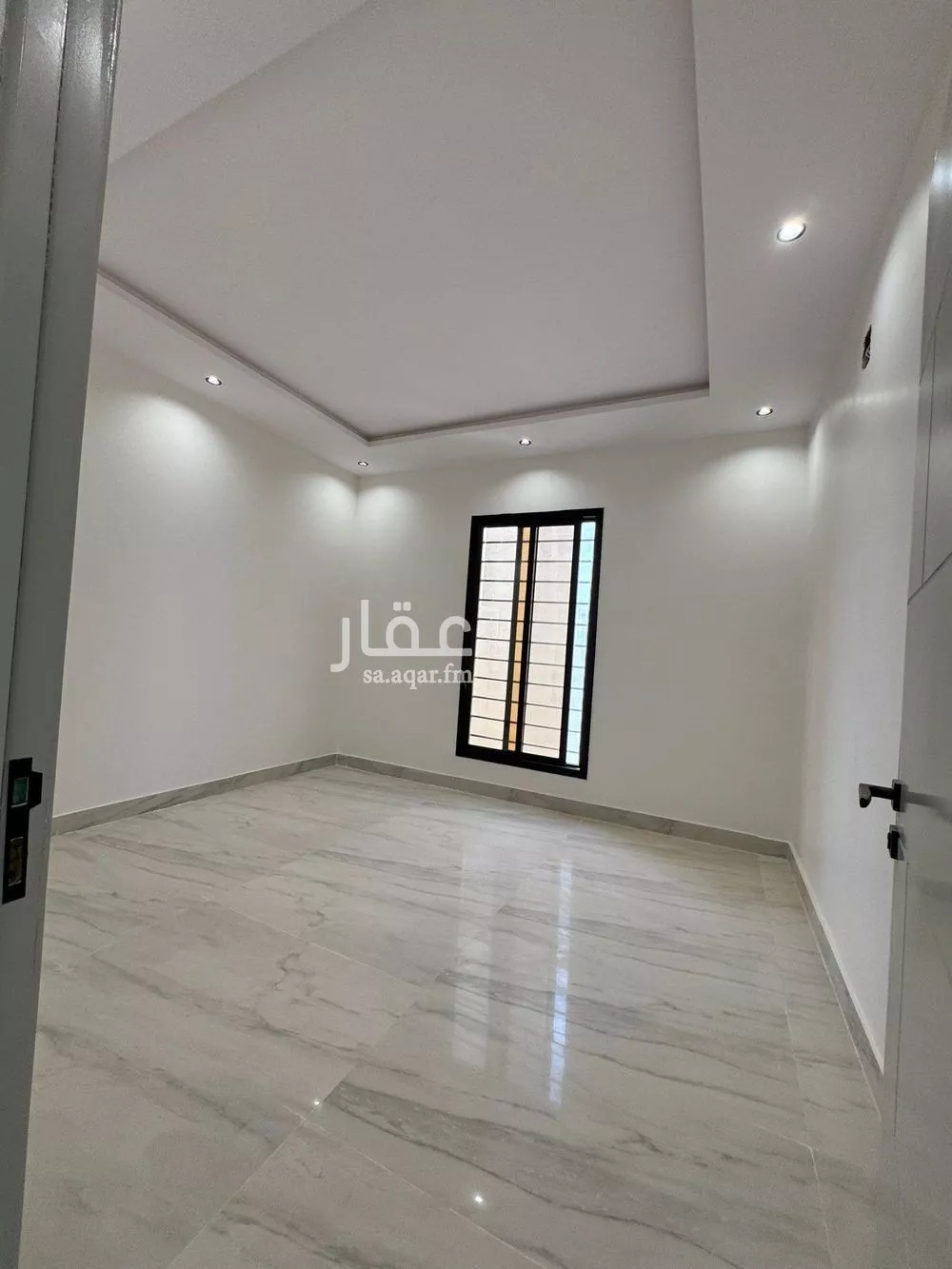 4 bedroom apartment in Al Rimal 9