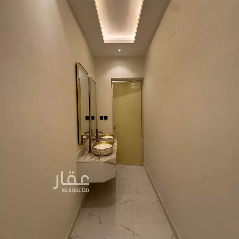 5 bedroom apartment in Al Hazm 5