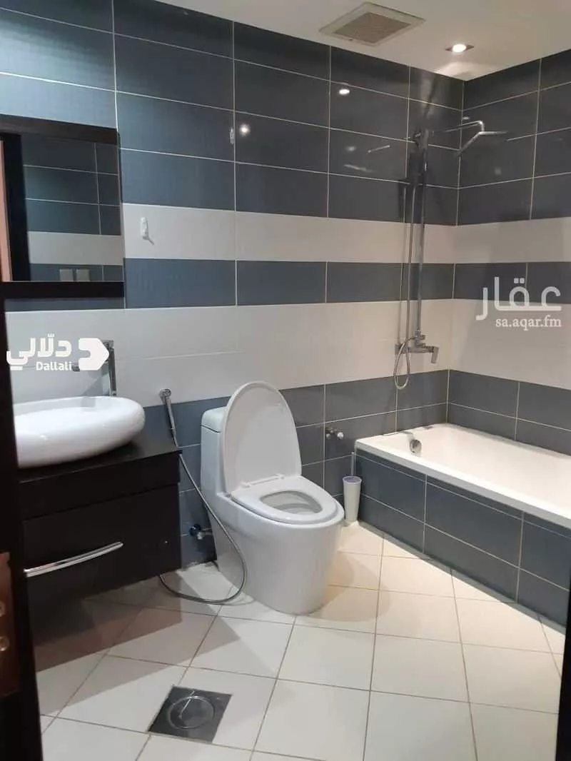 3 bedroom apartment in Qurtubah 13