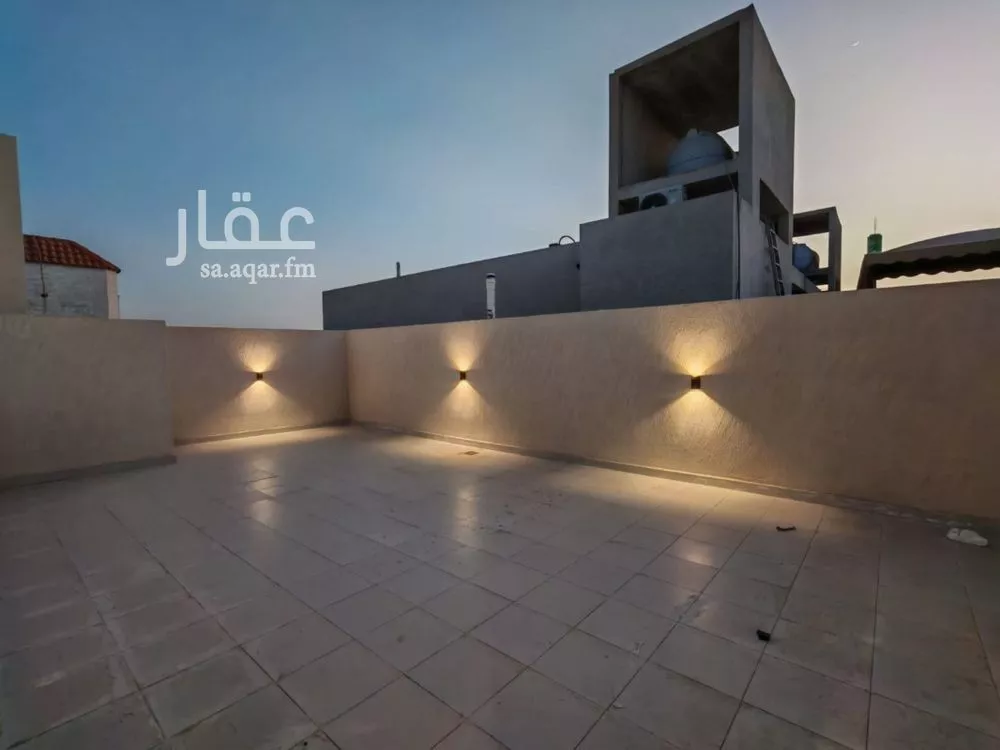 4 bedroom floor in Al Yarmouk 4