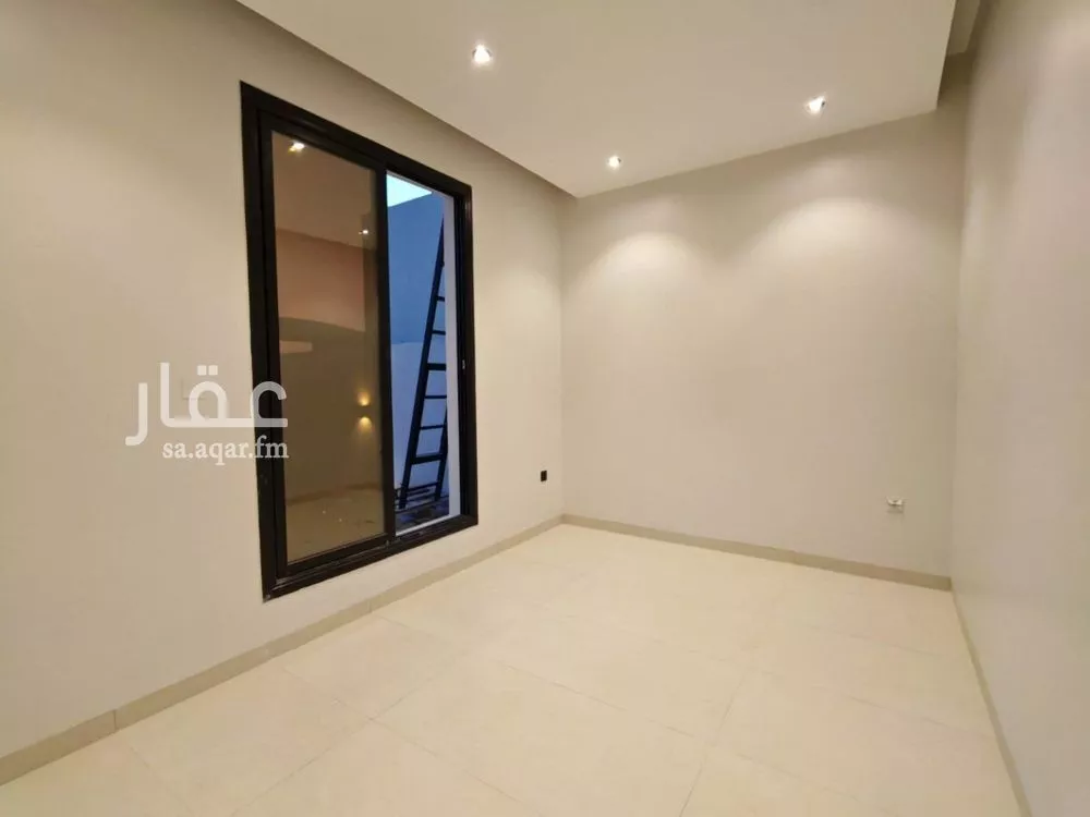 4 bedroom floor in Al Yarmouk 8