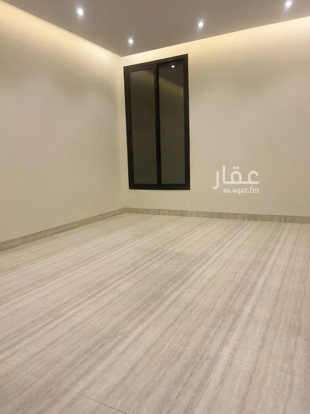 5 bedroom apartment in Al Rimal 9