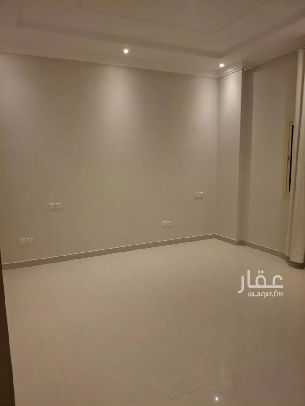 شقة 3 غرف في الملقا 6