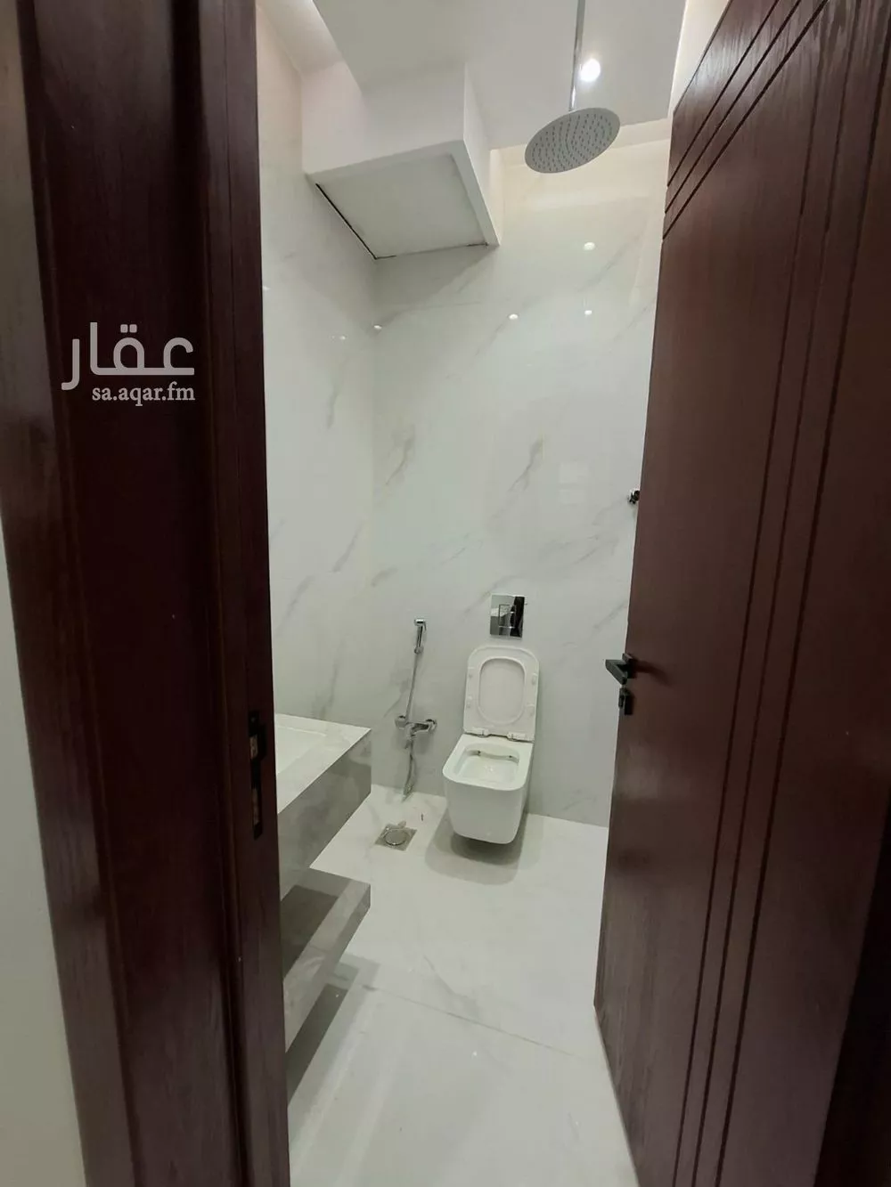شقة 4 غرف في المروة 18