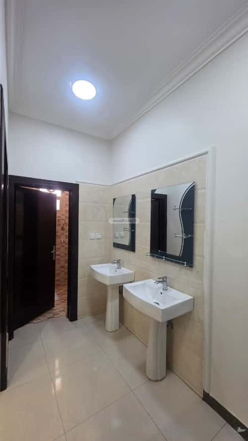 3 bedroom apartment in Dhahrat Laban 13