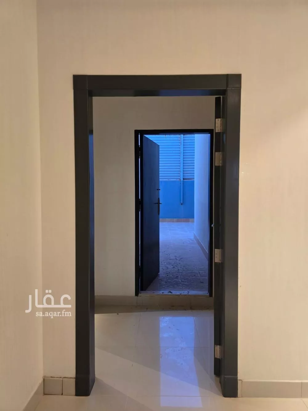 شقة 4 غرف في الملقا 7