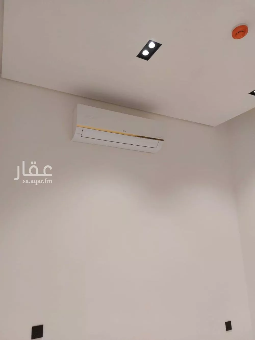 3 bedroom apartment in Al Qairawan 5