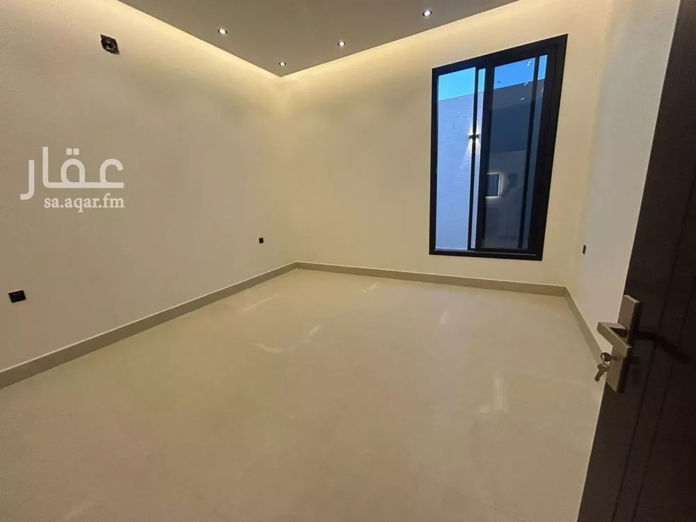 5 bedroom villa in Al Aridh 5