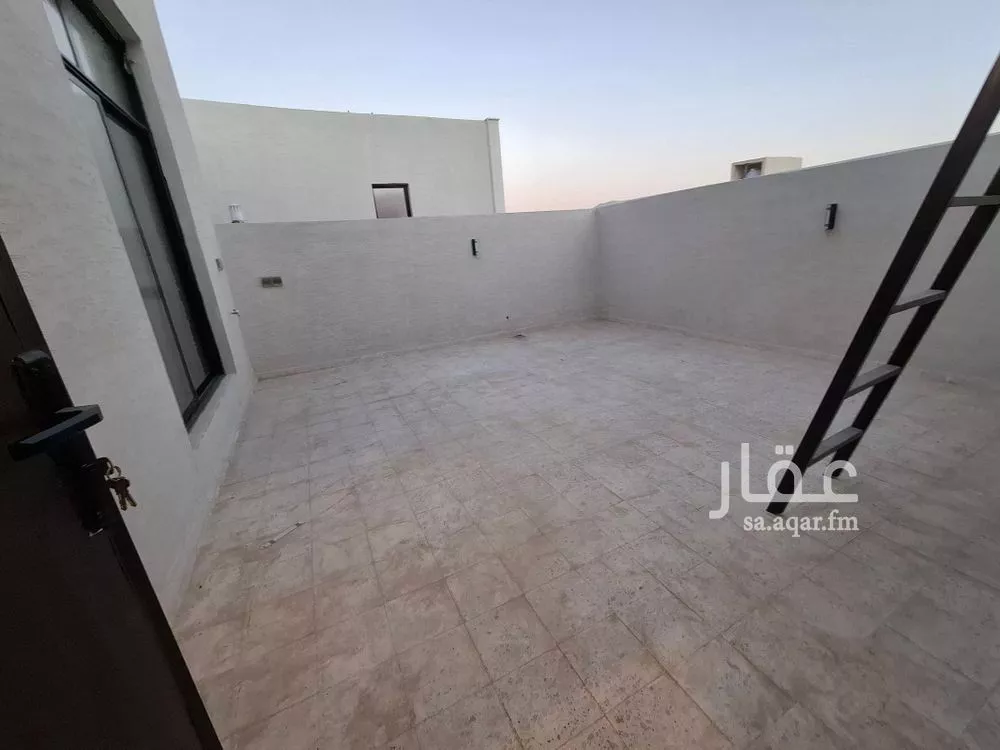 4 bedroom apartment in Al Rimal 4