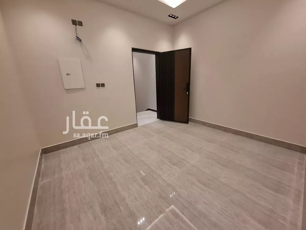 4 bedroom apartment in Al Rimal 8