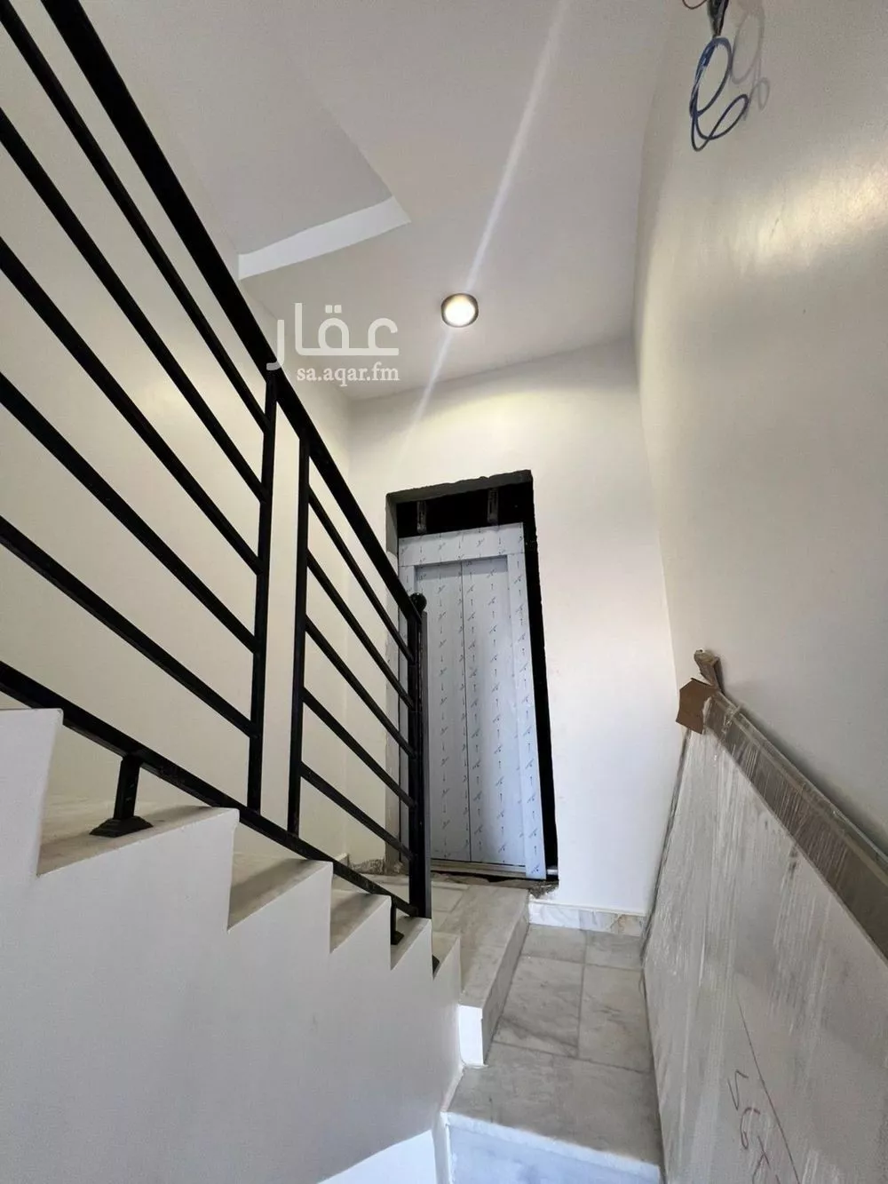 3 bedroom floor in Al Maizilah 7