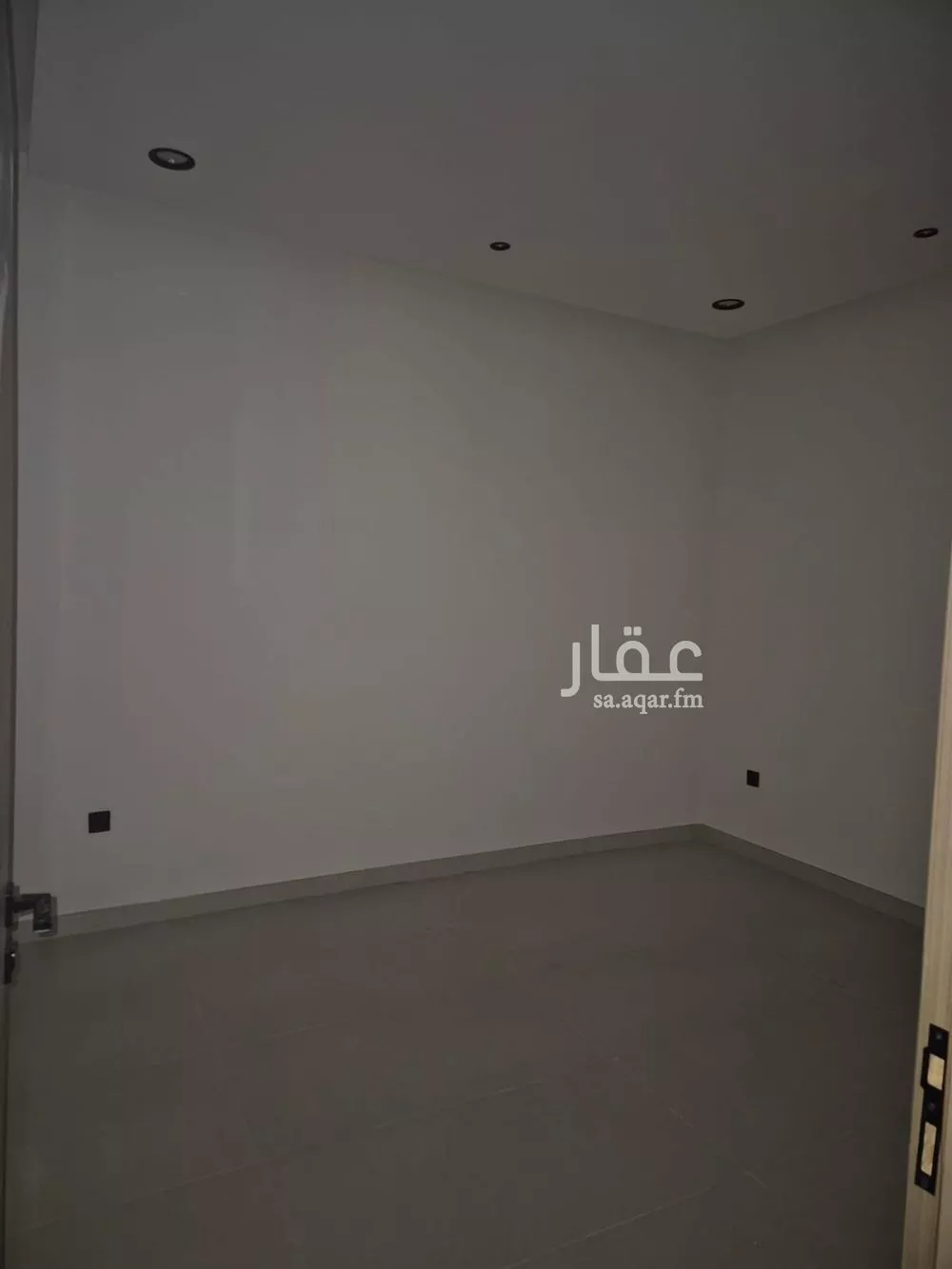 شقة 3 غرف في الروابي 8