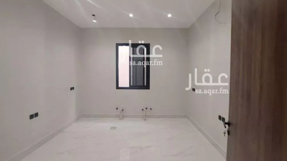 4 bedroom floor in Al Hazm 2