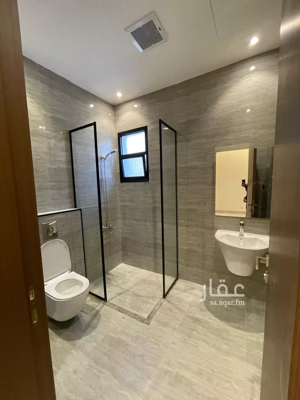 3 bedroom apartment in Al Rimal 3