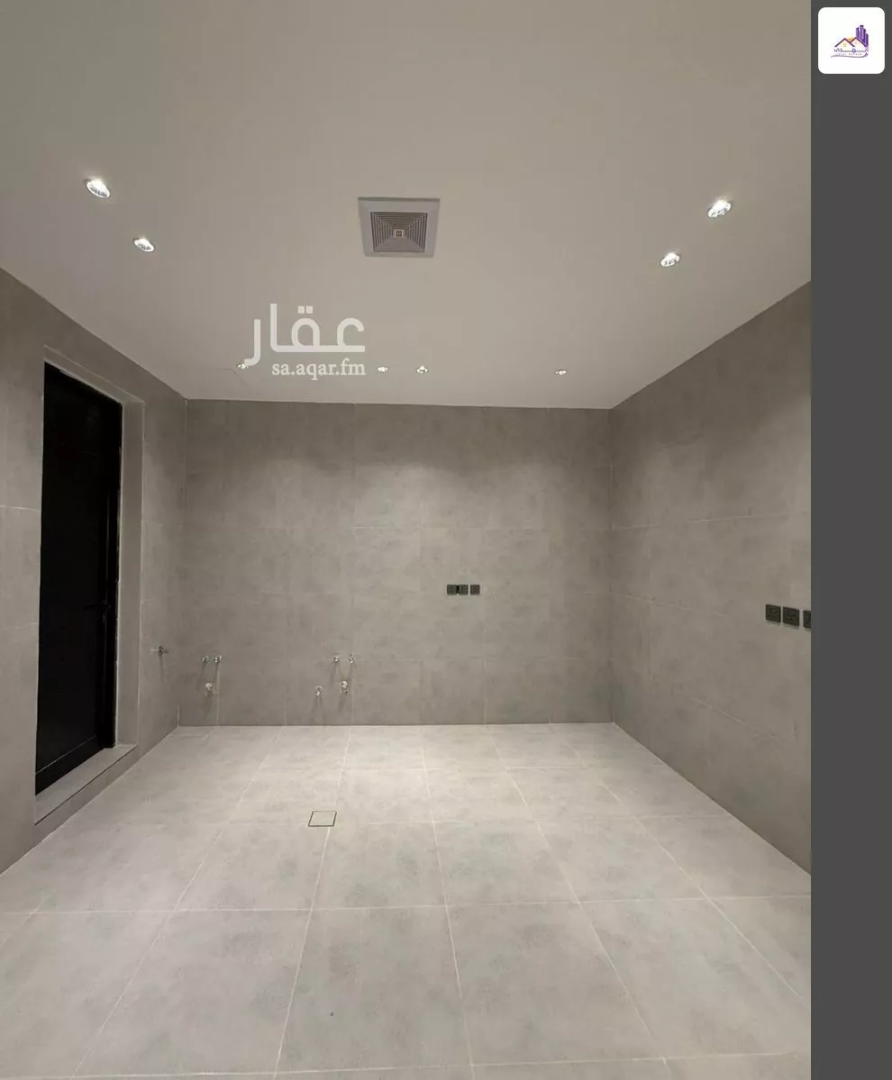 6 bedroom apartment in Al Janadriyah 21