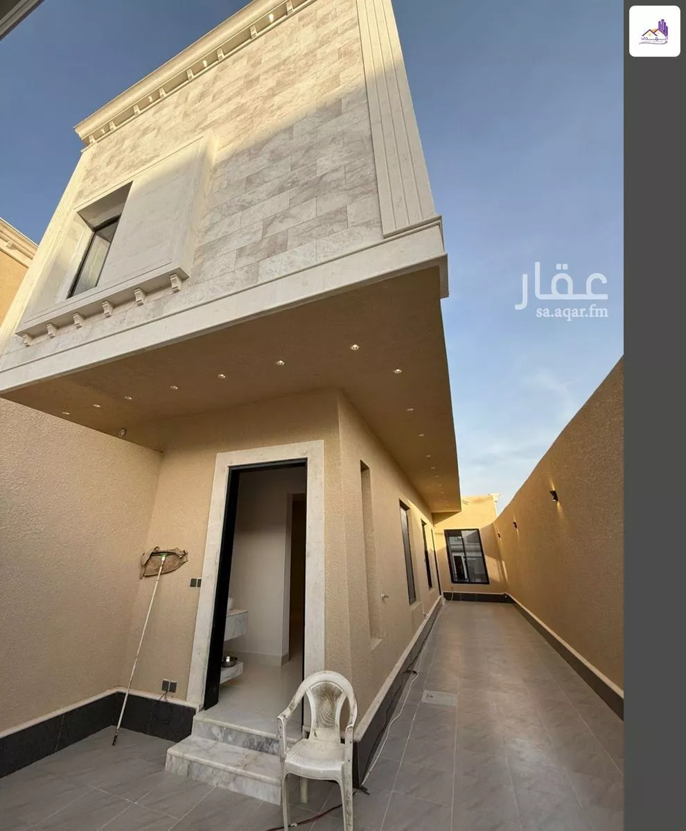6 bedroom apartment in Al Janadriyah 4