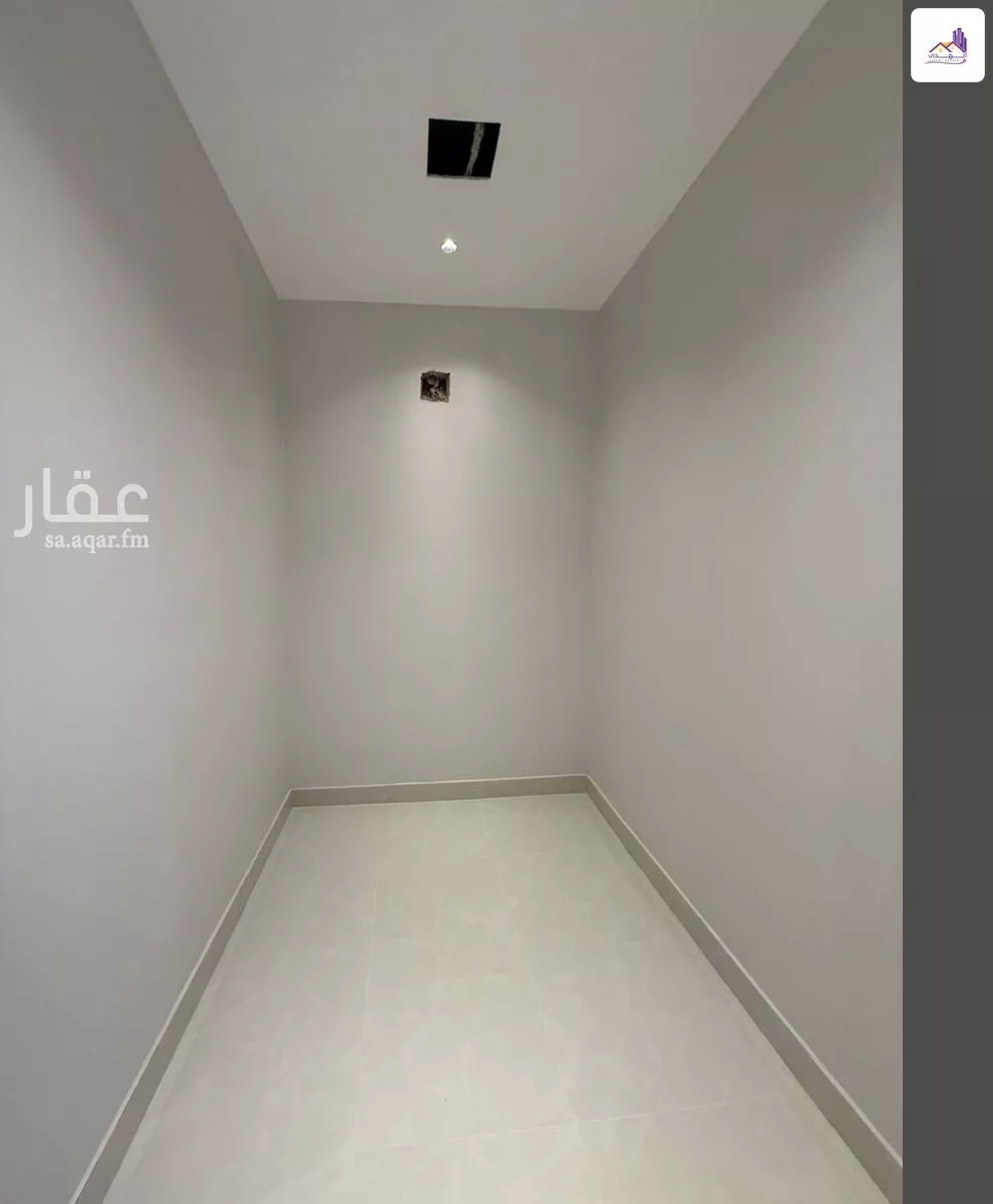 6 bedroom apartment in Al Janadriyah 9