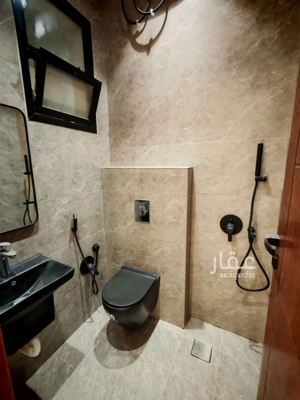5 bedroom apartment in Al Munsiyah, Riyadh 6