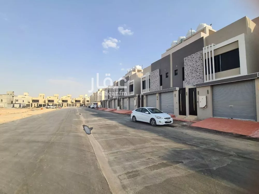 5 bedroom floor in Badr 3