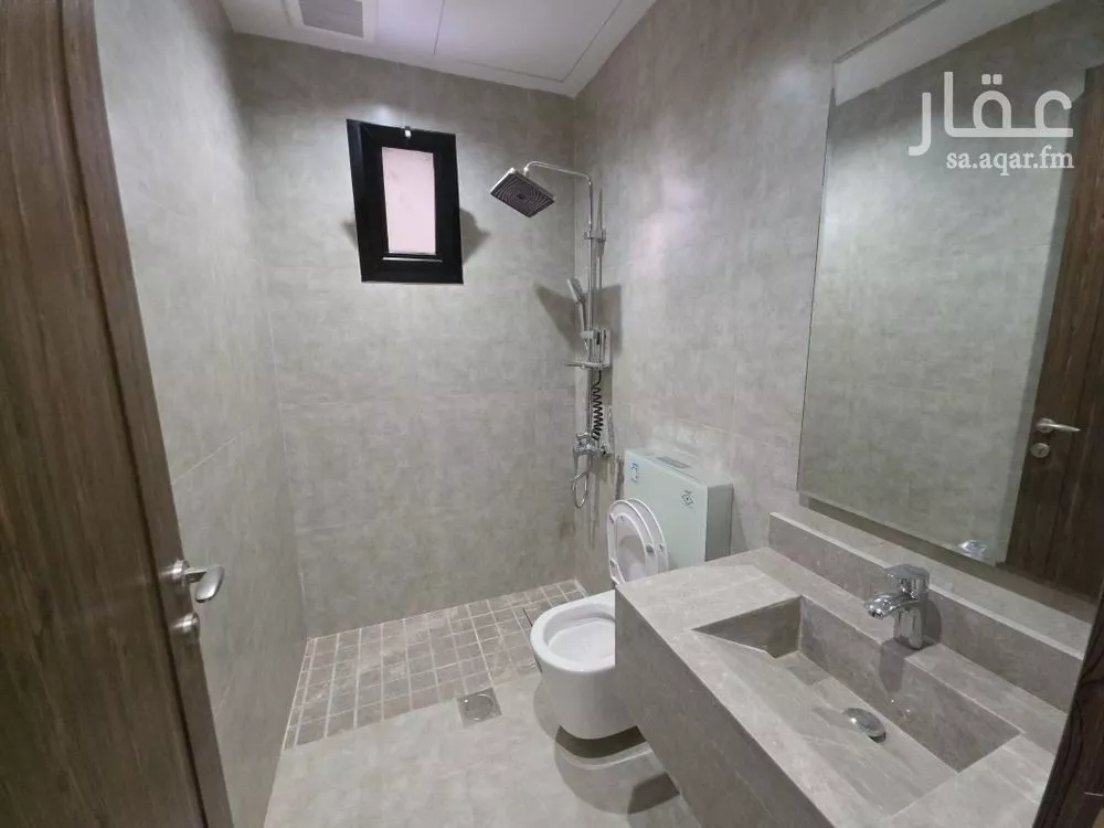4 bedroom apartment in Ad Dar Al Baida 7