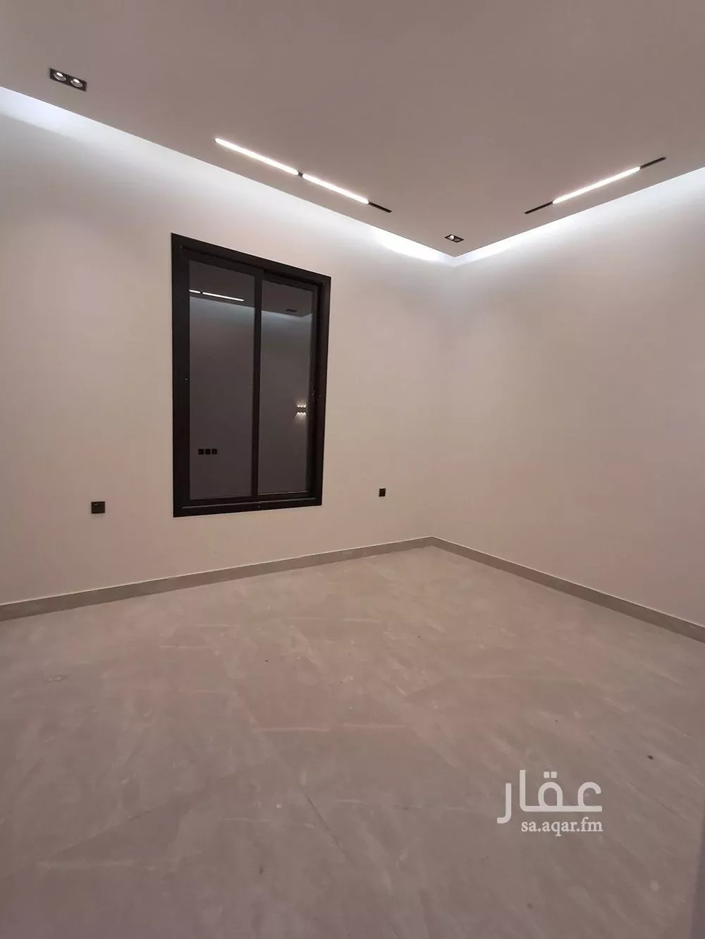 شقة 3 غرف في الرمال 4